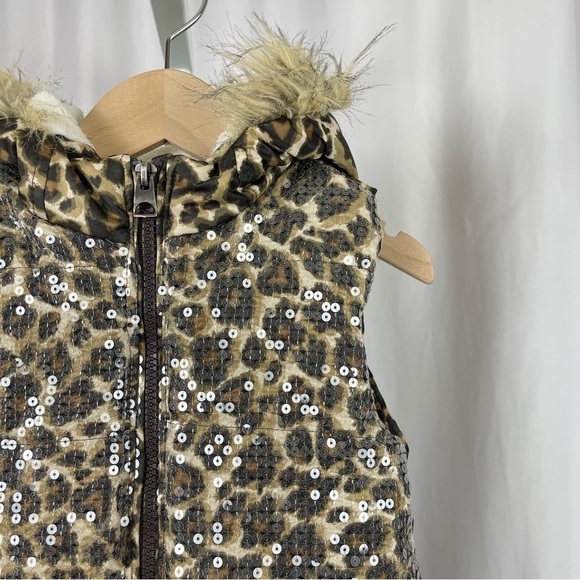 Children's Place XS Size 4 Sequin Animal Print Faux Fur Puff Vest Zipper Puffer - Picture 8 of 8